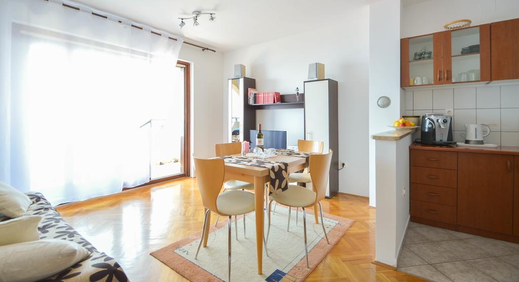 Apartment Natasa Novi Vinodolski Δωμάτιο φωτογραφία